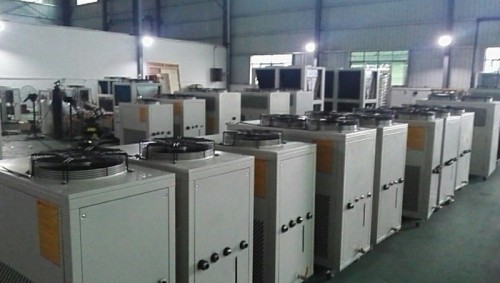 低溫冷水機組的聯(lián)鎖參數(shù)如何調整？